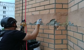 Обследование фасада здания в Екатеринбурге в октябре